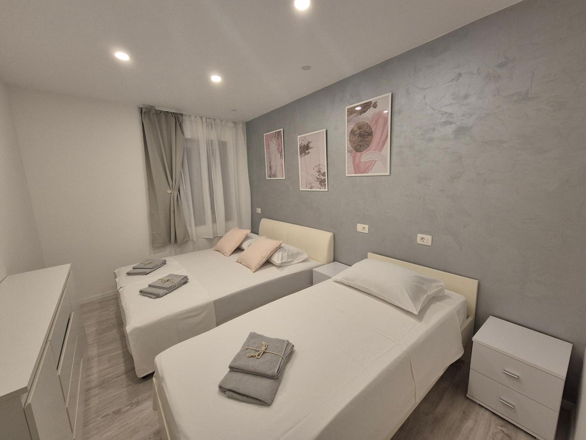 Apartment Rika Omis Luaran gambar